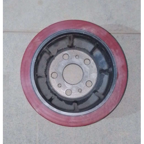 32 Колесо ведущее 250x70 для самоходного штабелёра CDDK-II (Wheel 250X70)