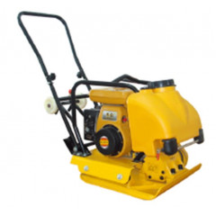 Виброплита TOR C-80T(R) 13,5кН (Loncin) бак, коврик, колесный комплект