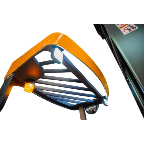 Ричтрак электрический с кабиной TOR 2,0 т 6,2 м CQD20-D Li-ion